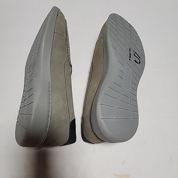 BARETRAPS Rebound Tech Brogan  Slip On Loafers Olive Green size 10.5 M Shoes - Picture 5 of 5